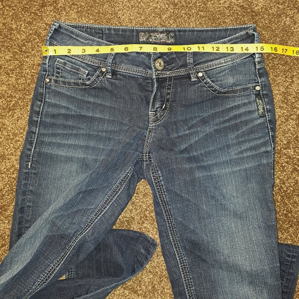 Silver Jeans Suki Straight W/Embroidered Pockets and Rhinestones Embellishments - Picture 2 of 12